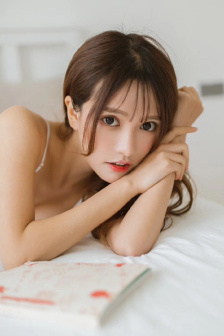 亚洲欧美丝袜精品久久中文字幕
